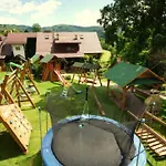 팜스테이 U Matysa I Widoki Na Gory Basen Grill Balia Szlaki Turystyczne Spacery Zwierzeta Duzy Plac Zabaw