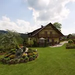 U Matysa I Widoki Na Gory Basen Grill Balia Szlaki Turystyczne Spacery Zwierzeta Duzy Plac Zabaw