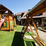 U Matysa I Widoki Na Gory Basen Grill Balia Szlaki Turystyczne Spacery Zwierzeta Duzy Plac Zabaw * 비스와