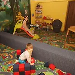 U Matysa I Widoki Na Gory Basen Grill Balia Szlaki Turystyczne Spacery Zwierzeta Duzy Plac Zabaw Séjour à la ferme