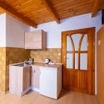 U Matysa I Widoki Na Gory Basen Grill Balia Szlaki Turystyczne Spacery Zwierzeta Duzy Plac Zabaw Séjour à la ferme