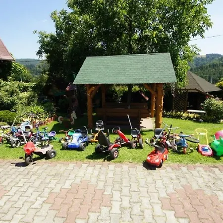 Agroturystyka U Matysa, Wisla - Apartamenty I Pokoje Ogrod Z Placem Zabaw Z Basenem Balia Oraz Przestrzenia Dla Dzieci Swieta Wielkanocne Z Wyzywieniem Domowa Kuchnia Widok Na Gory Szlaki Turystyczne Spacery