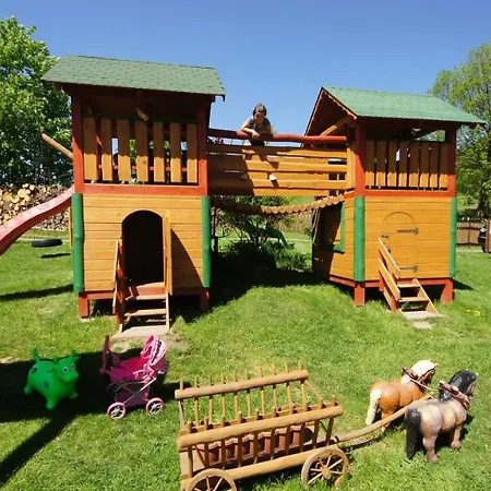 Agroturystyka U Matysa, Wisla - Apartamenty I Pokoje Z Prywatna Gorka Saneczkowa, Basenem, Balia Oraz Przestrzenia Dla Dzieci *