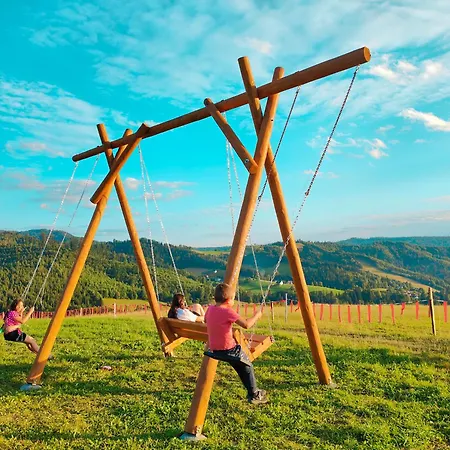 Agroturystyka U Matysa, Wisla - Apartamenty I Pokoje Ogrod Z Placem Zabaw Z Basenem Balia Oraz Przestrzenia Dla Dzieci Swieta Wielkanocne Z Wyzywieniem Domowa Kuchnia Widok Na Gory Szlaki Turystyczne Spacery فيسلا