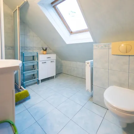 مزرعة للإقامة Agroturystyka U Matysa, Wisla - Apartamenty I Pokoje Ogrod Z Placem Zabaw Z Basenem Balia Oraz Przestrzenia Dla Dzieci Swieta Wielkanocne Z Wyzywieniem Domowa Kuchnia Widok Na Gory Szlaki Turystyczne Spacery فيسلا