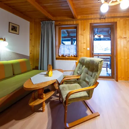 Фермерский дом Agroturystyka U Matysa, Wisla - Apartamenty I Pokoje Z Prywatna Gorka Saneczkowa, Basenem, Balia Oraz Przestrzenia Dla Dzieci