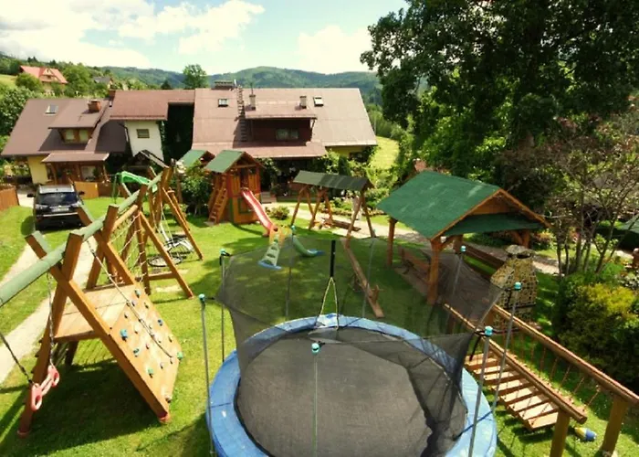 Farma U Matysa, - I Widok Na Gory Zima Kuligi Wyciagi Narciarskie Trasy Saneczkowe