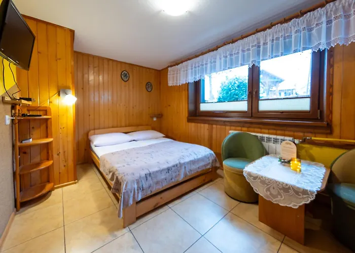 Agroturystyka U Matysa Wisla Apartamenty I Pokoje Widoki Na Gory Basen Grill Balia Szlaki Turystyczne Spacery Zwierzeta Duzy Plac Zabaw Çiftlik konaklama