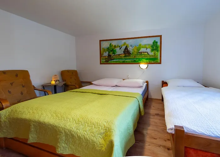 Agroturystyka U Matysa Wisla Apartamenty I Pokoje Widoki Na Gory Basen Grill Balia Szlaki Turystyczne Spacery Zwierzeta Duzy Plac Zabaw Çiftlik konaklama Wisła