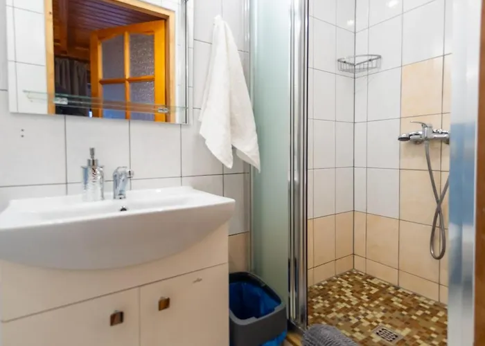 Agroturystyka U Matysa Wisla Apartamenty I Pokoje Widoki Na Gory Basen Grill Balia Szlaki Turystyczne Spacery Zwierzeta Duzy Plac Zabaw *